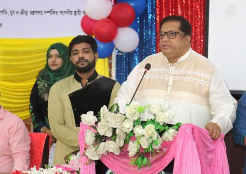 ৫ জুন টি-১১ ব্যাচের ছাত্র-ছাত্রীদের নবীন বরণ অনুষ্ঠানে মাননীয় এমপি মহোদয়ের বক্তৃতা প্রাক্কালে